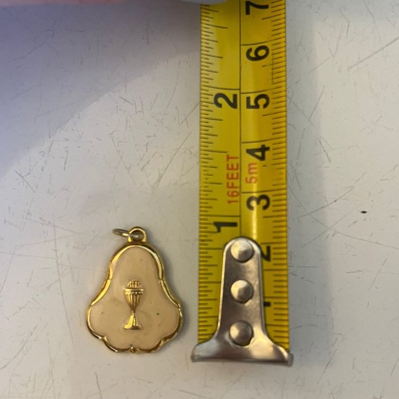 First Holy Communion Pendant - Picture 5 of 5
